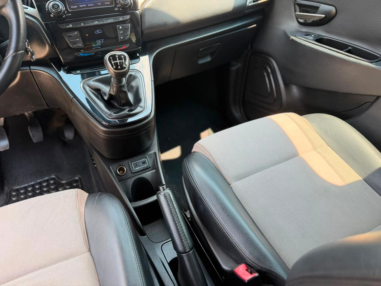Lancia Ypsilon 1.3 MJT 16V 95 CV 5 porte S&S Platinum