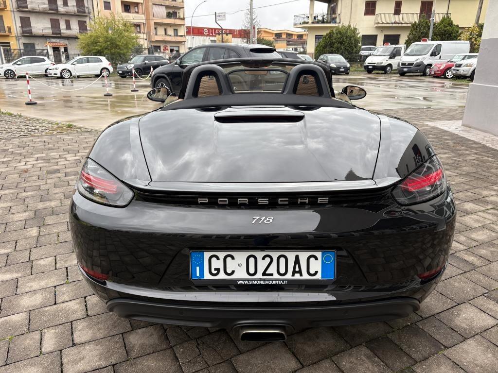 Porsche 718 Boxster 2.0 300cv pdk