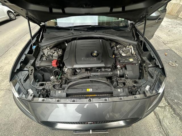 JAGUAR F-Pace 2.0 D 180 CV aut. R-Sport