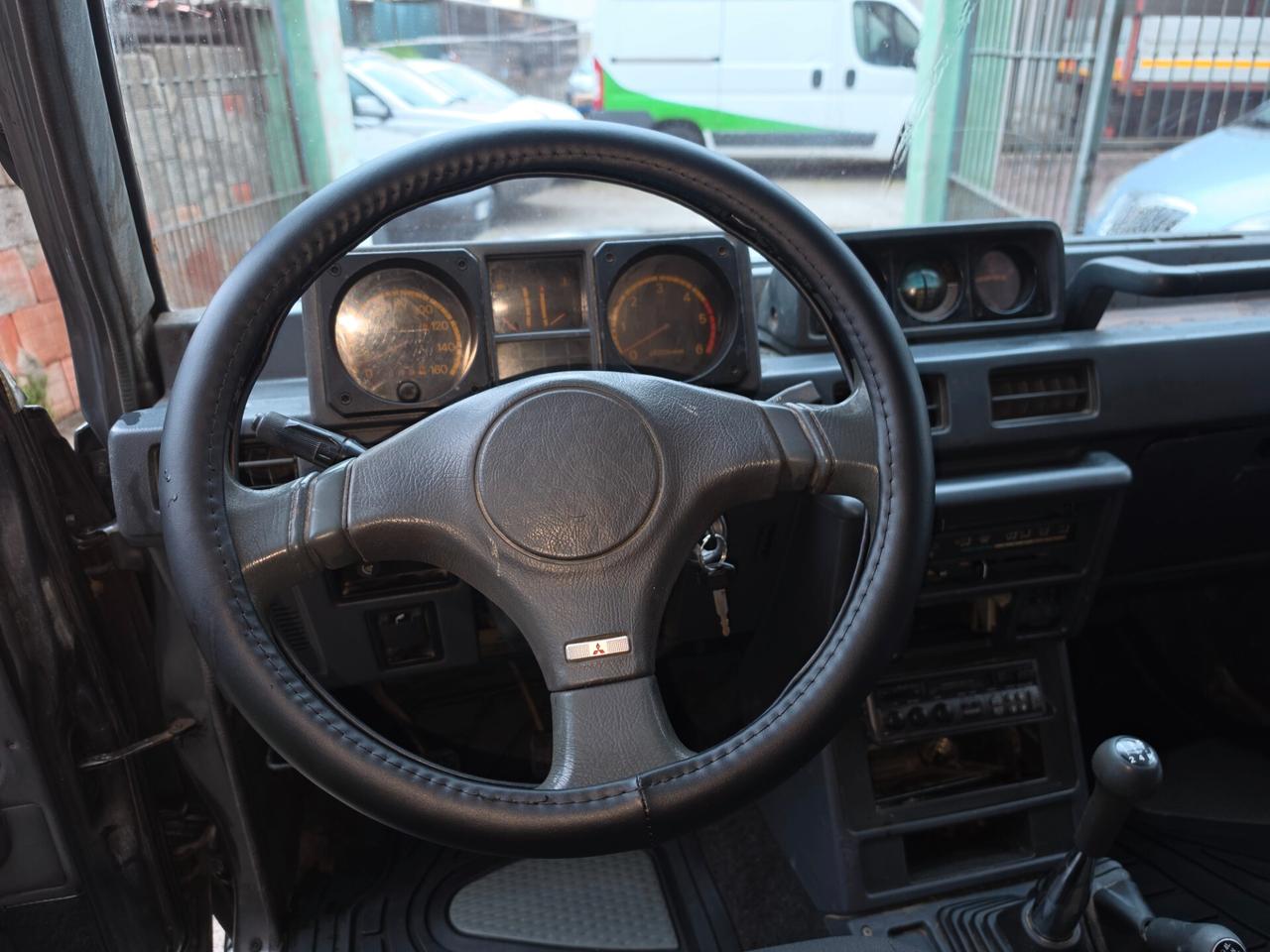 Mitsubishi Pajero 2.5 TDI Metal-top