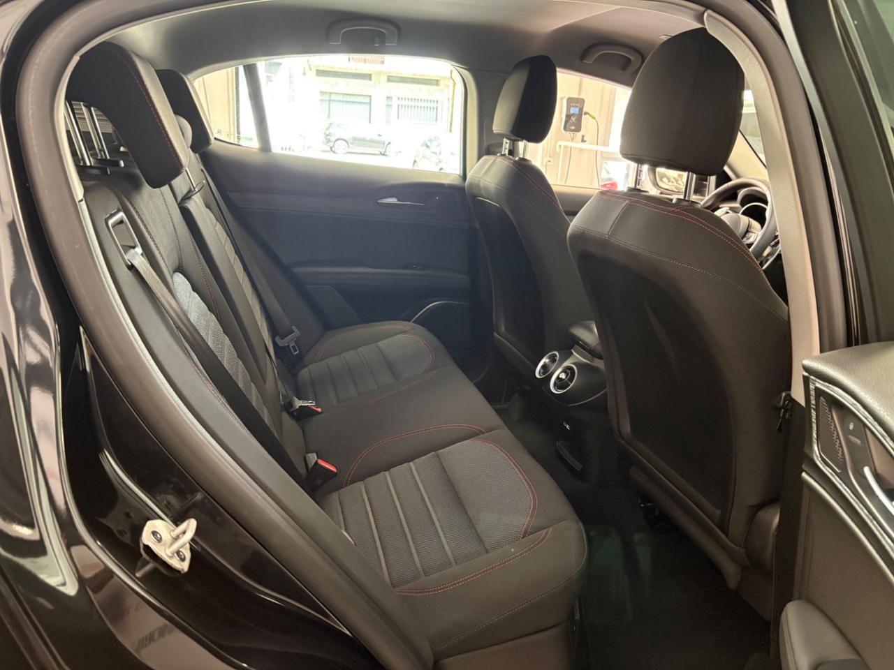 Alfa Romeo Stelvio 2.2 Turbodiesel 190 CV AT8 Q4 ,Solo 17000 KM !
