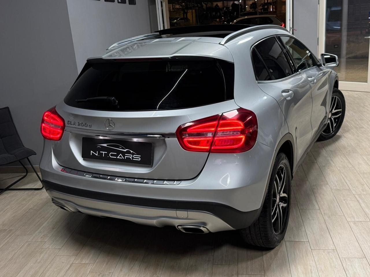 Mercedes-benz GLA 200 d Automatic Sport Tetto Panoramico