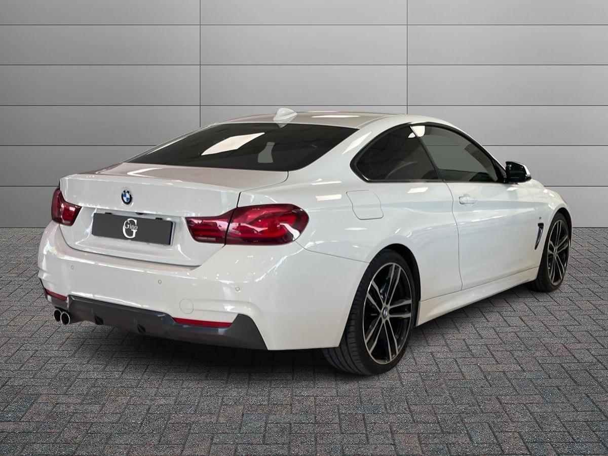 BMW Serie 4 F32 2017 Coupe - 420d Coupe Msport auto
