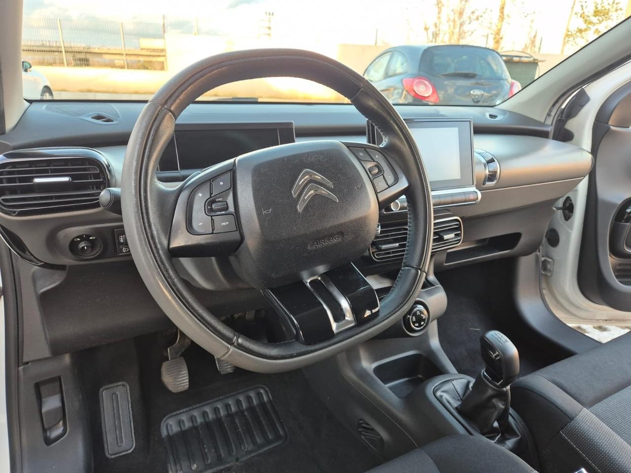 Citroen C4 Cactus BlueHDi 100 S&S Shine