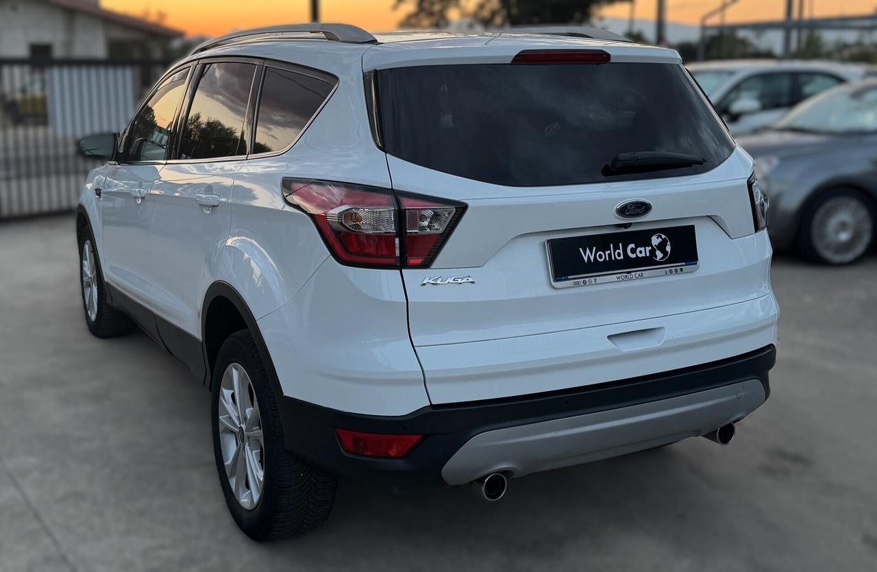Ford Kuga 1.5 TDCI 120 CV S&S 2WD Powershift Titanium