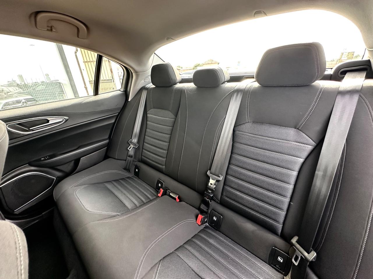 Alfa Romeo Giulia 2.0 Turbo 200 CV AT8 Business *NO VINCOLI*