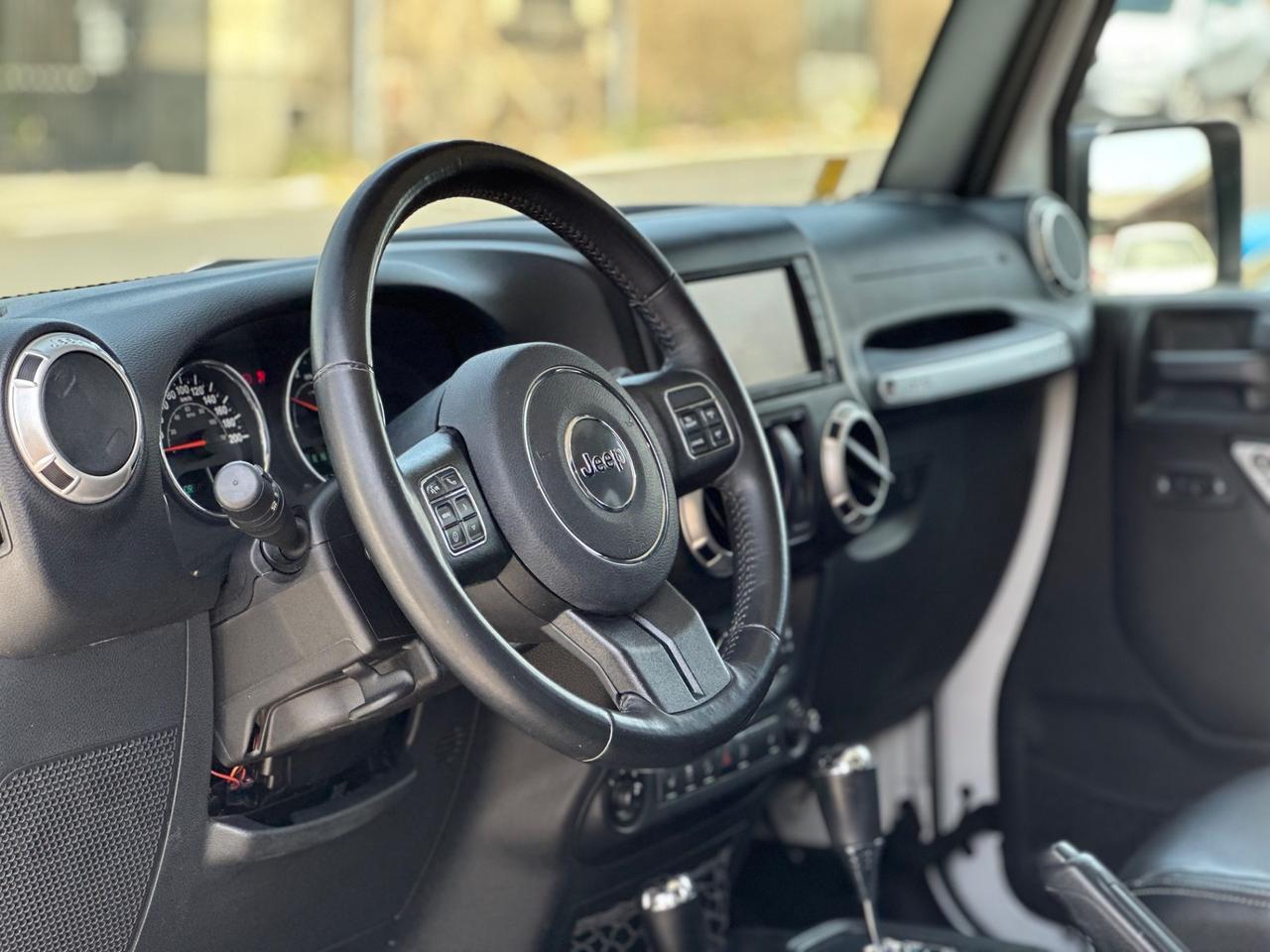 Jeep Wrangler 2.8 CRD DPF Sahara Auto