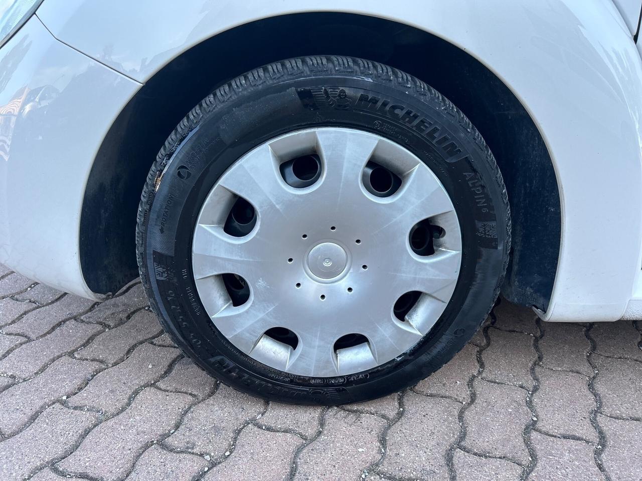 Volkswagen New Beetle 1.6 Benzina