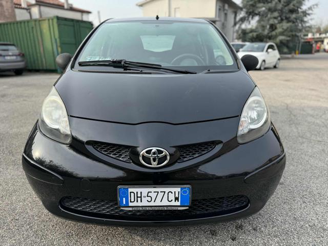 TOYOTA Aygo 90,375km Bellissima senza nessun lavoro da fare