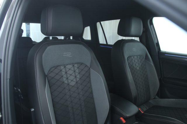 VOLKSWAGEN Tiguan 2.0 TDI 150 CV SCR DSG R-Line Fari Matrix/Black P.