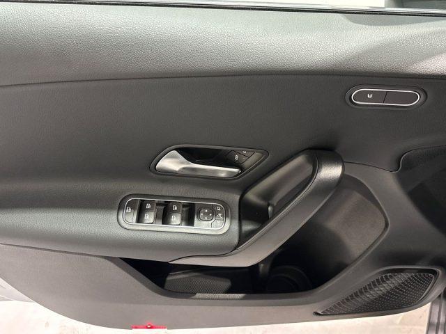 MERCEDES-BENZ A 180 d Automatic Advanced