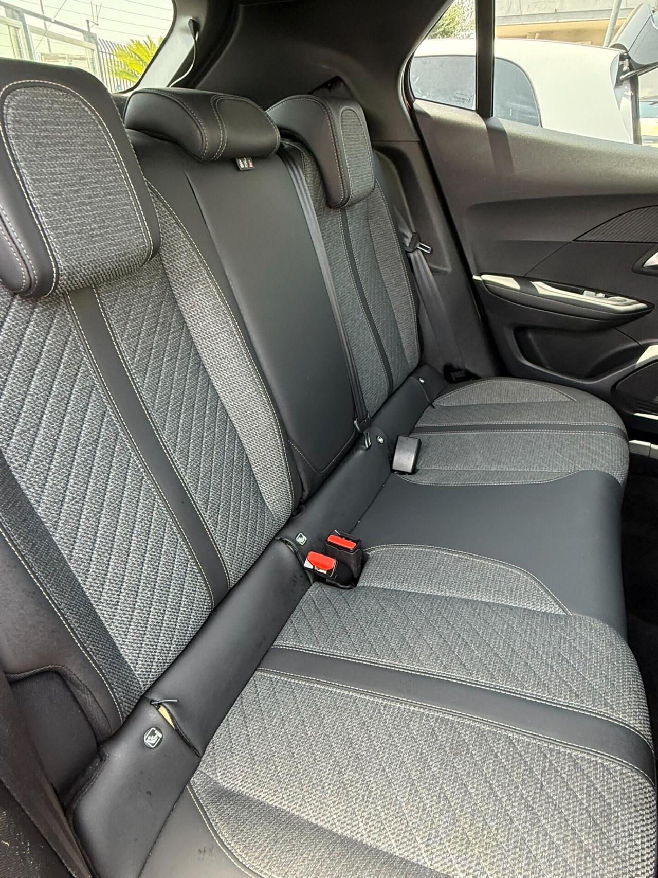 Peugeot 2008 PureTech 100 S&S Allure 03/2024