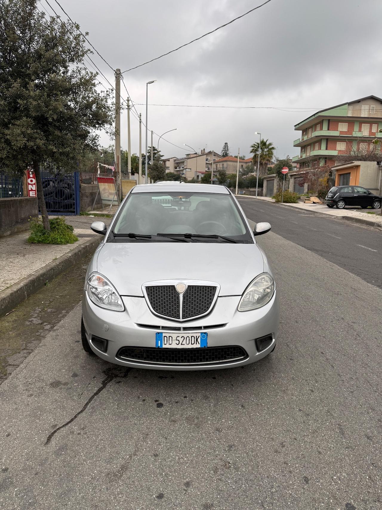 Lancia Ypsilon 1.2 benzina