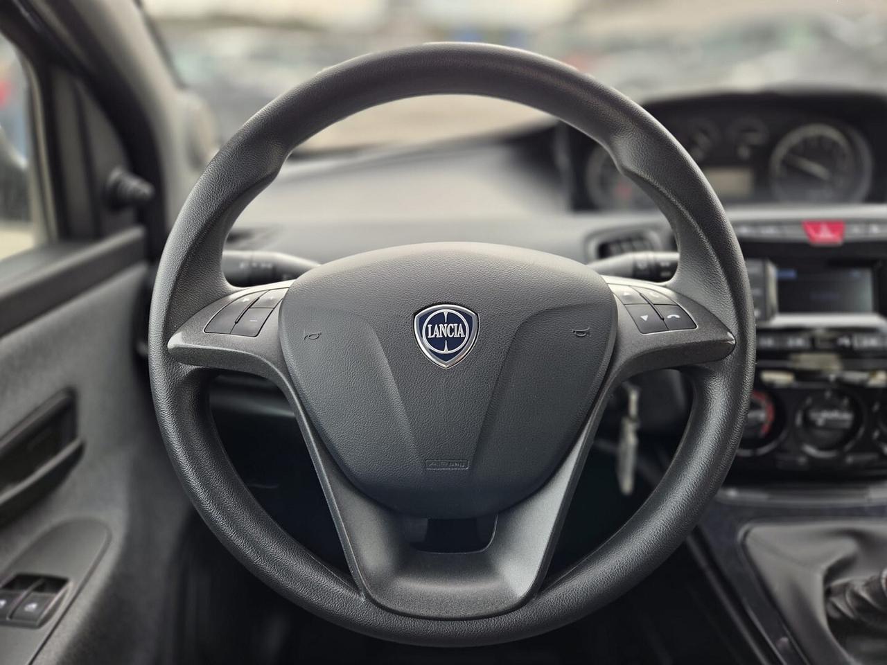 LANCIA YPSILON 1.0 5P S&S HYBRID ALBERTA FERRETTI