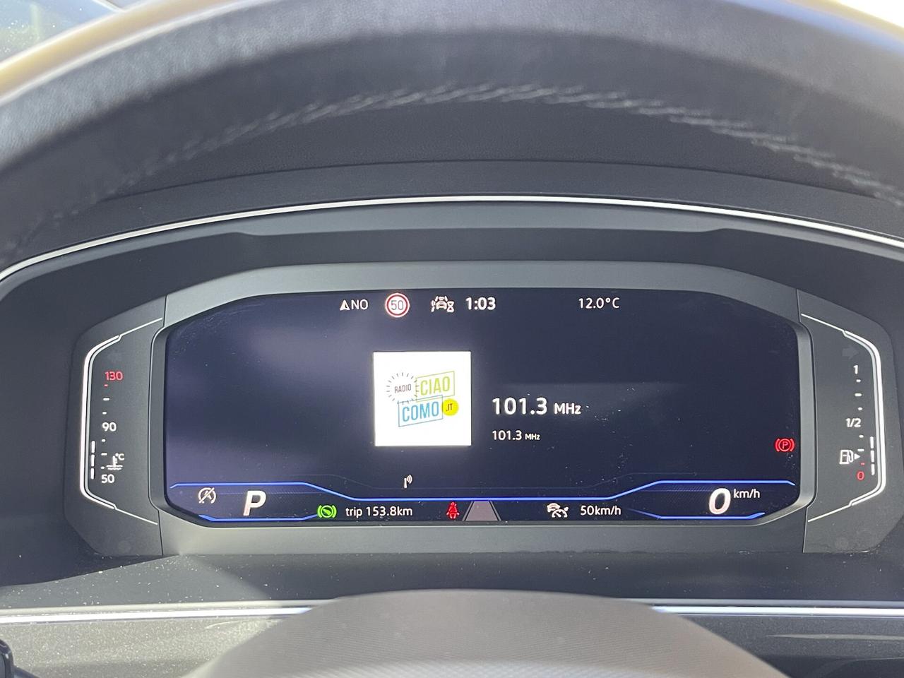 Volkswagen Tiguan 2.0 TDI 150 CV SCR DSG R-Line Fari IQ.LIGHT LED MATRIX--Digital Cockpit Pro 10,25", Navi