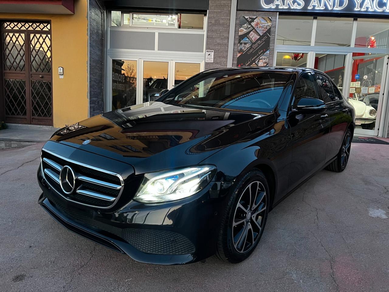 Mercedes-Benz E 220 Premium-TETTO-XENON