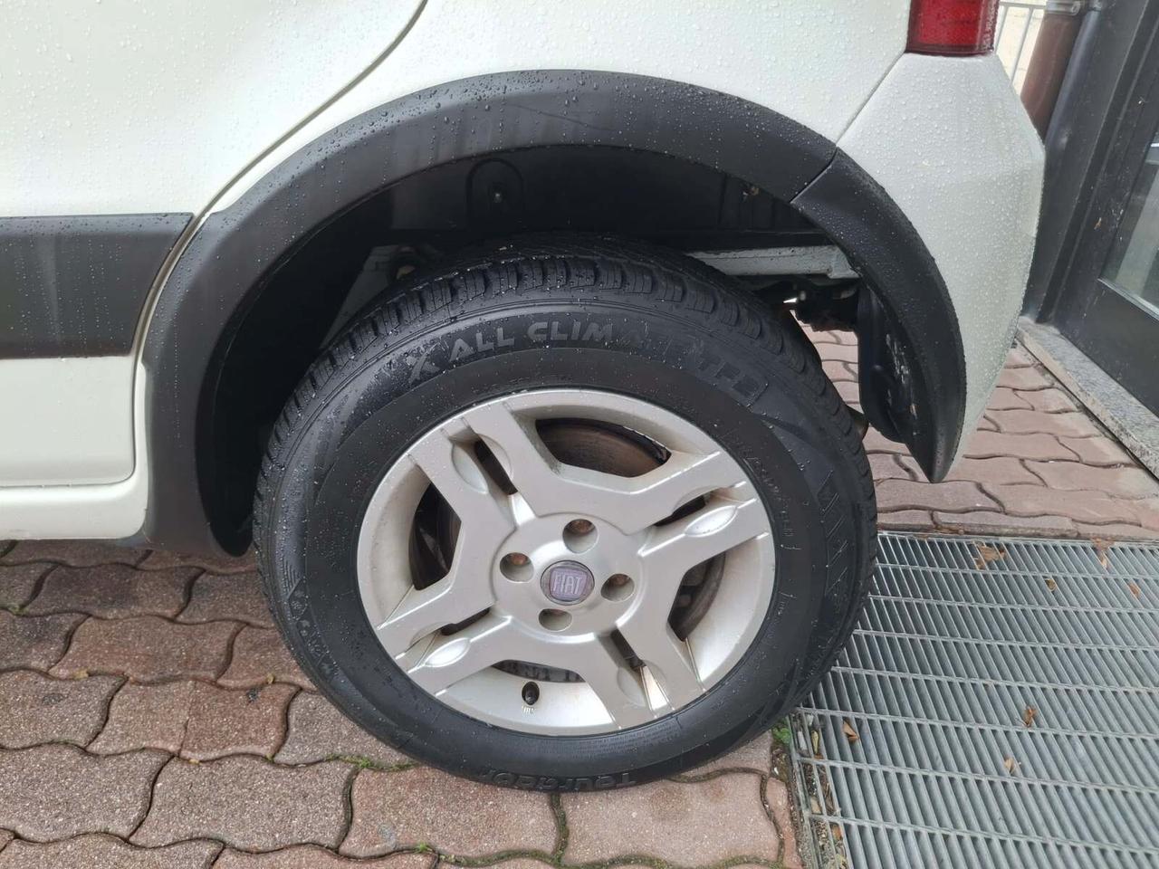 Fiat Panda 1.3 MJT 16V DPF 4x4 Climbing