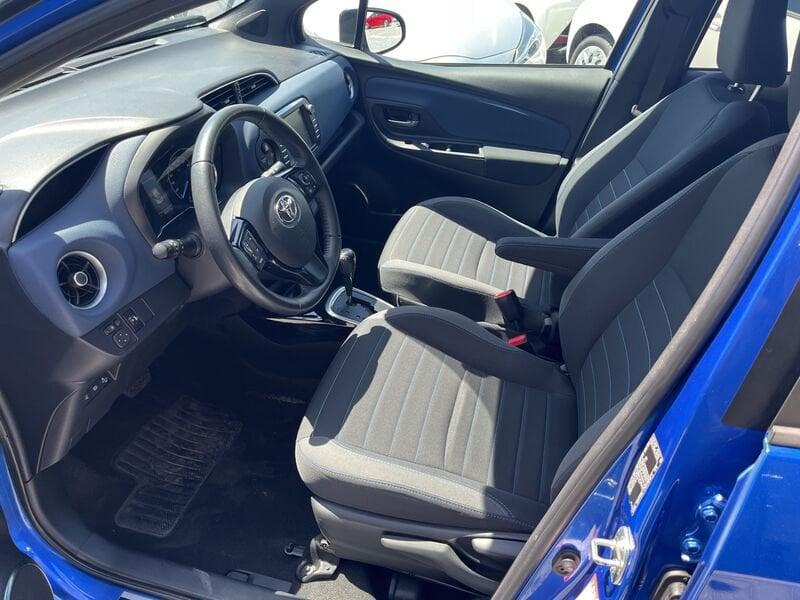 Toyota Yaris 1.5 Hybrid 5 porte Lounge Blue