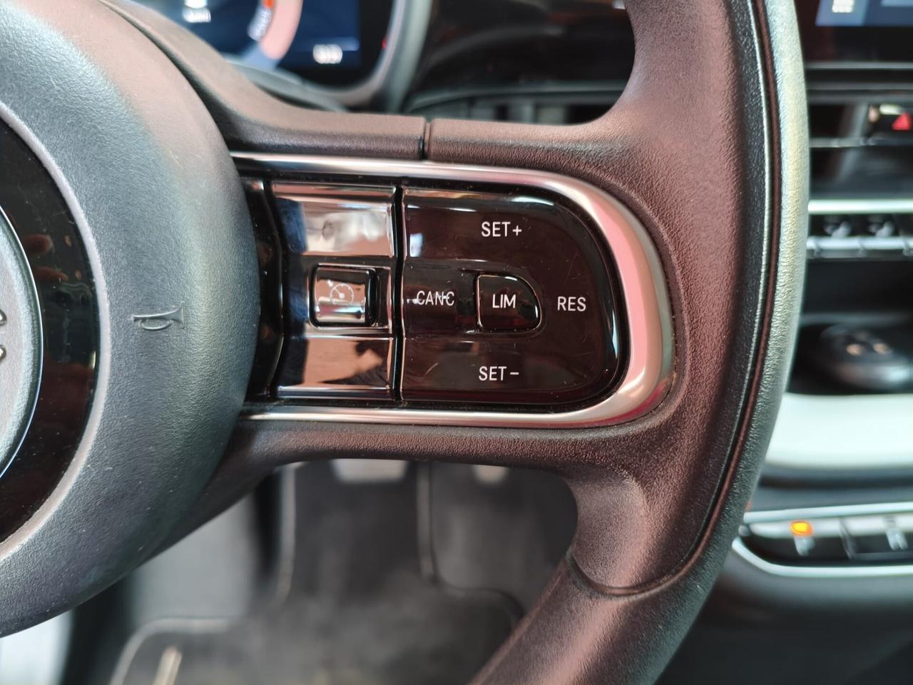 Fiat 500 500e Berlina 42 kWh Passion