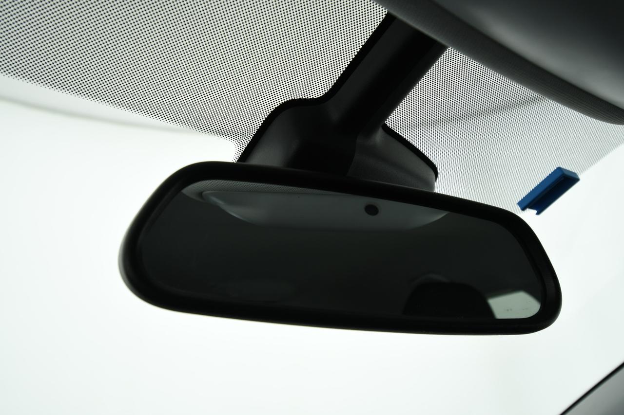 PEUGEOT 308 5p 1.5 bluehdi Business s&s 130cv NEOPATENTATI+APP CONNECT