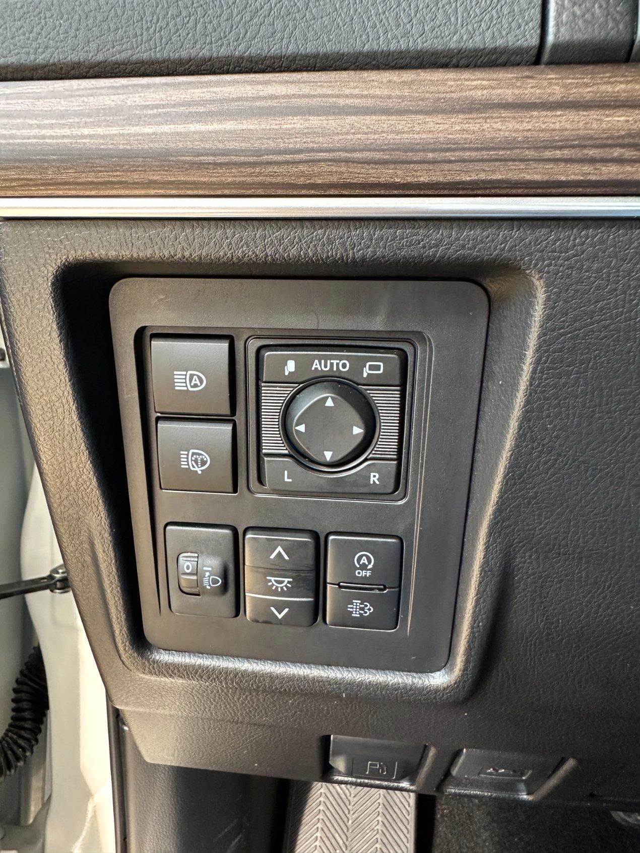 Toyota Land Cruiser 3 Porte 2.8 d-4d Lounge auto - Gancio Traino