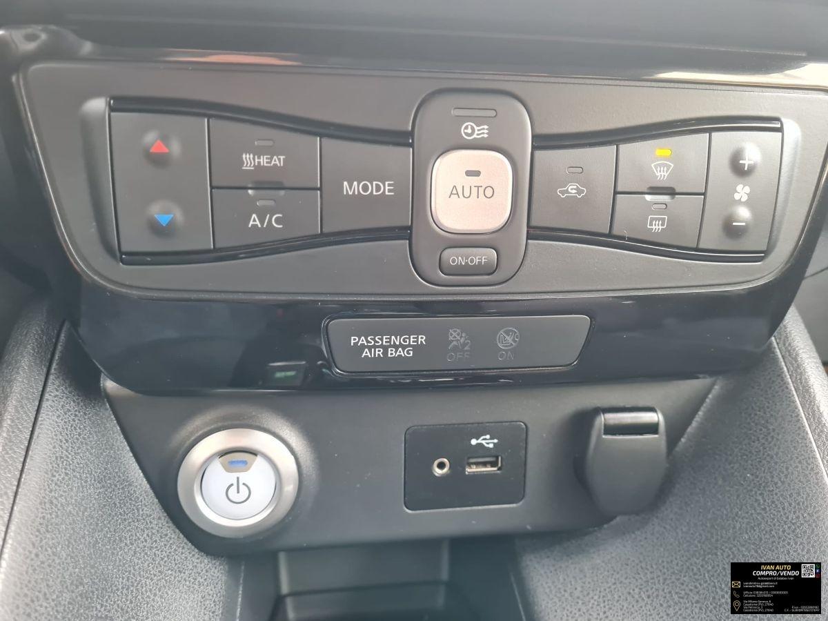 NISSAN Leaf Tekna 40 kWh-Elettrica-19.000 Km