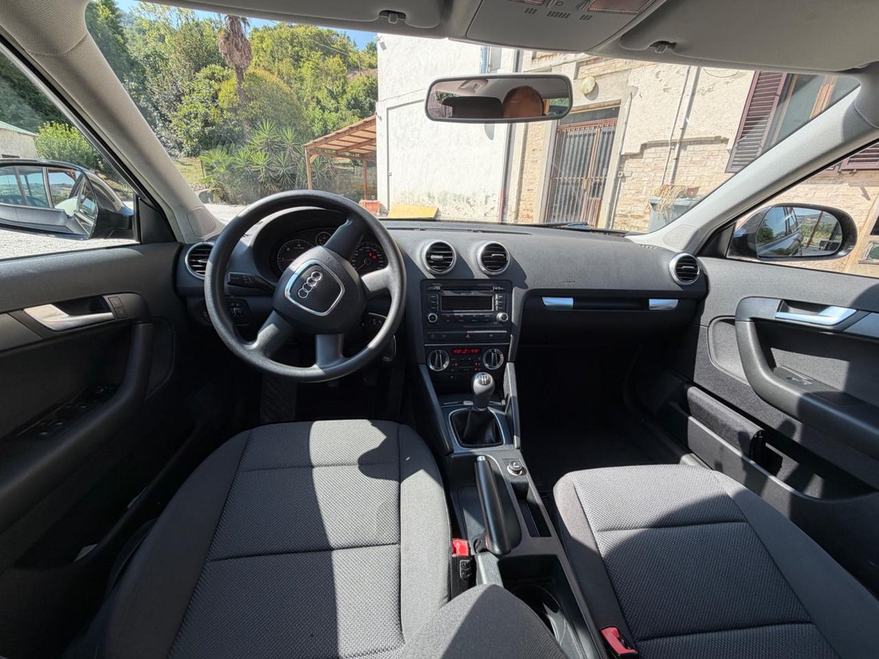 Audi A3 1.6 TDI 105 CV CR Ambition
