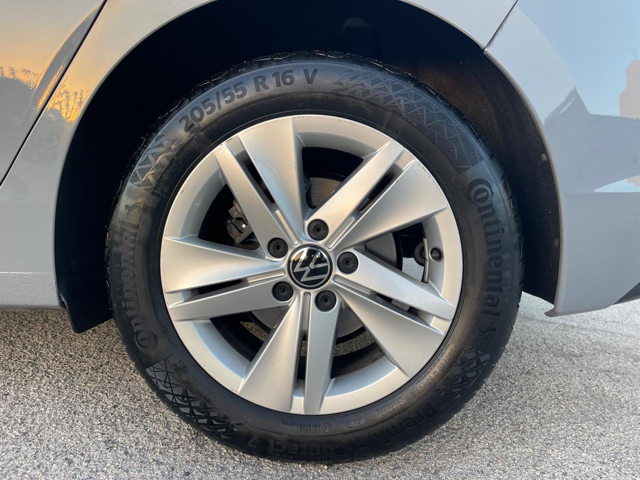 VOLKSWAGEN GOLF VIII 2.0 TDI DSG STYLE FULL MY21