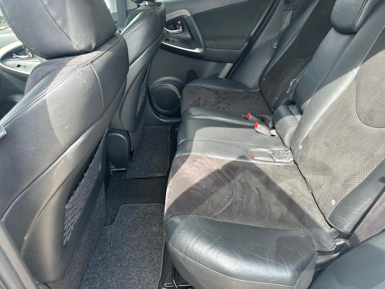 Toyota RAV4 Crossover 2.2 D-Cat A/T 150 CV Executive