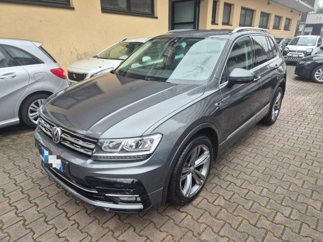 VOLKSWAGEN Tiguan 1.5 TSI 150 CV DSG Sport ACT BMT R-LINE GRANDINATA