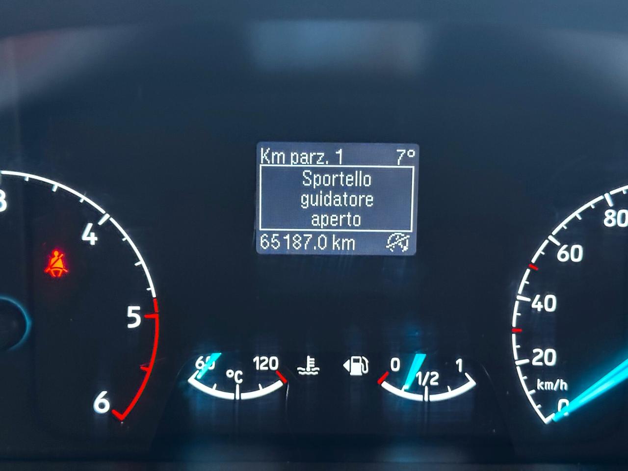 Ford Transit Custom 320 2.0TDCI 9 POSTI