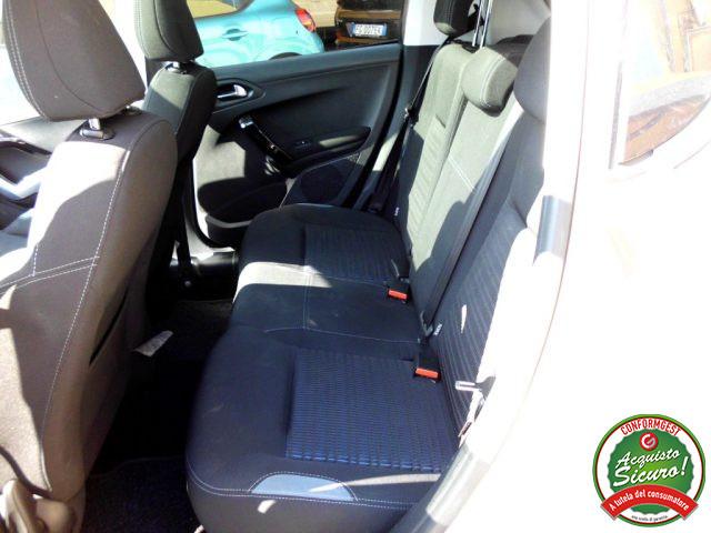 PEUGEOT 208 1.4 8V HDi 68CV 5p. Allure