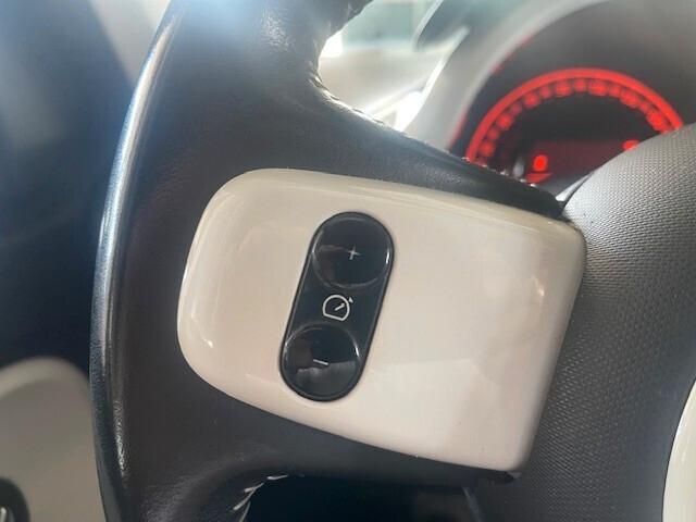 Renault Twingo SCe EDC Lovely