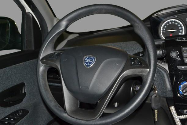 LANCIA New Ypsilon - MY21 1.0 70cv Hybrid Silver