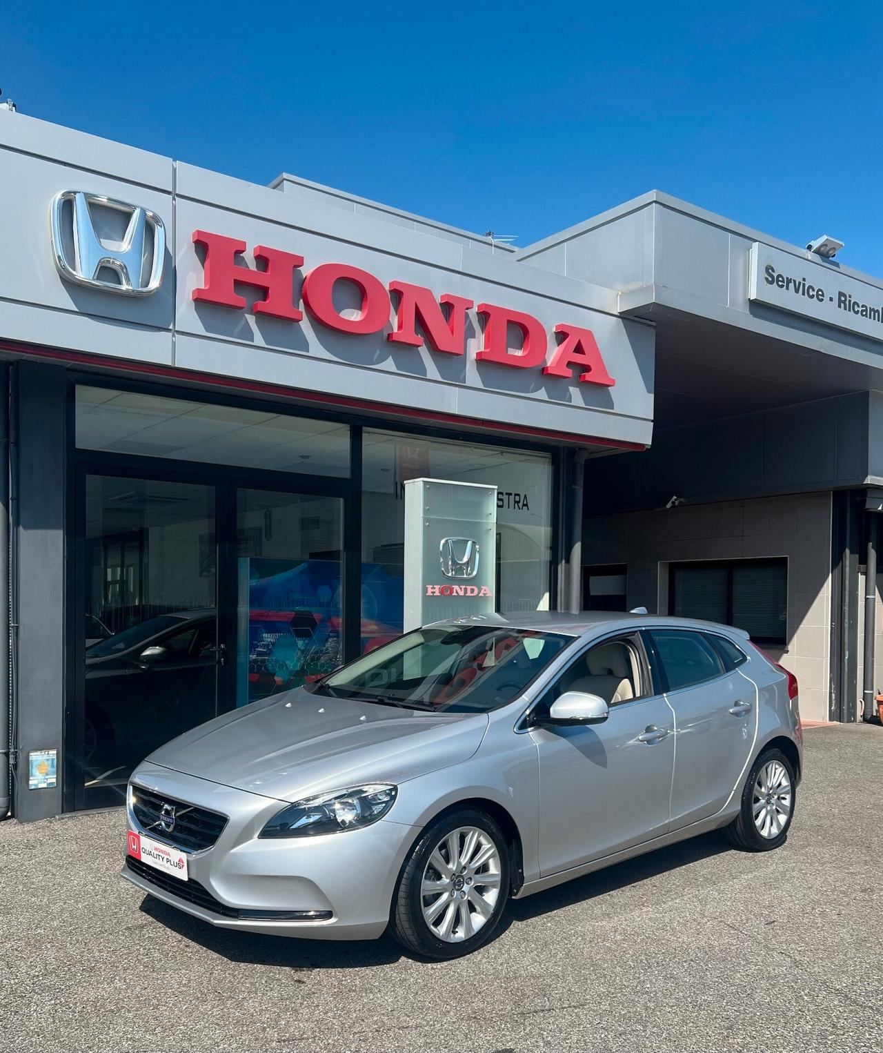 Volvo V40 D2 Momentum