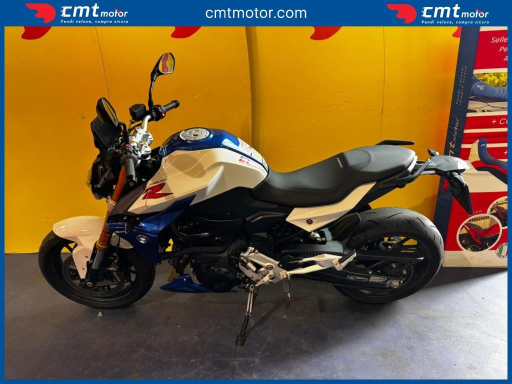 BMW F 900 R - 2023