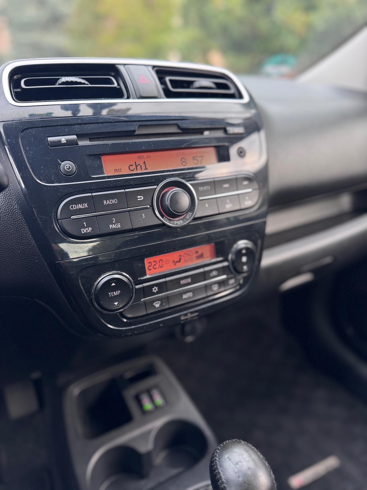 Mitsubishi Attrage Versione Unica