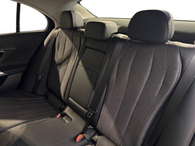 MERCEDES-BENZ E 220 d Mild hybrid Advanced