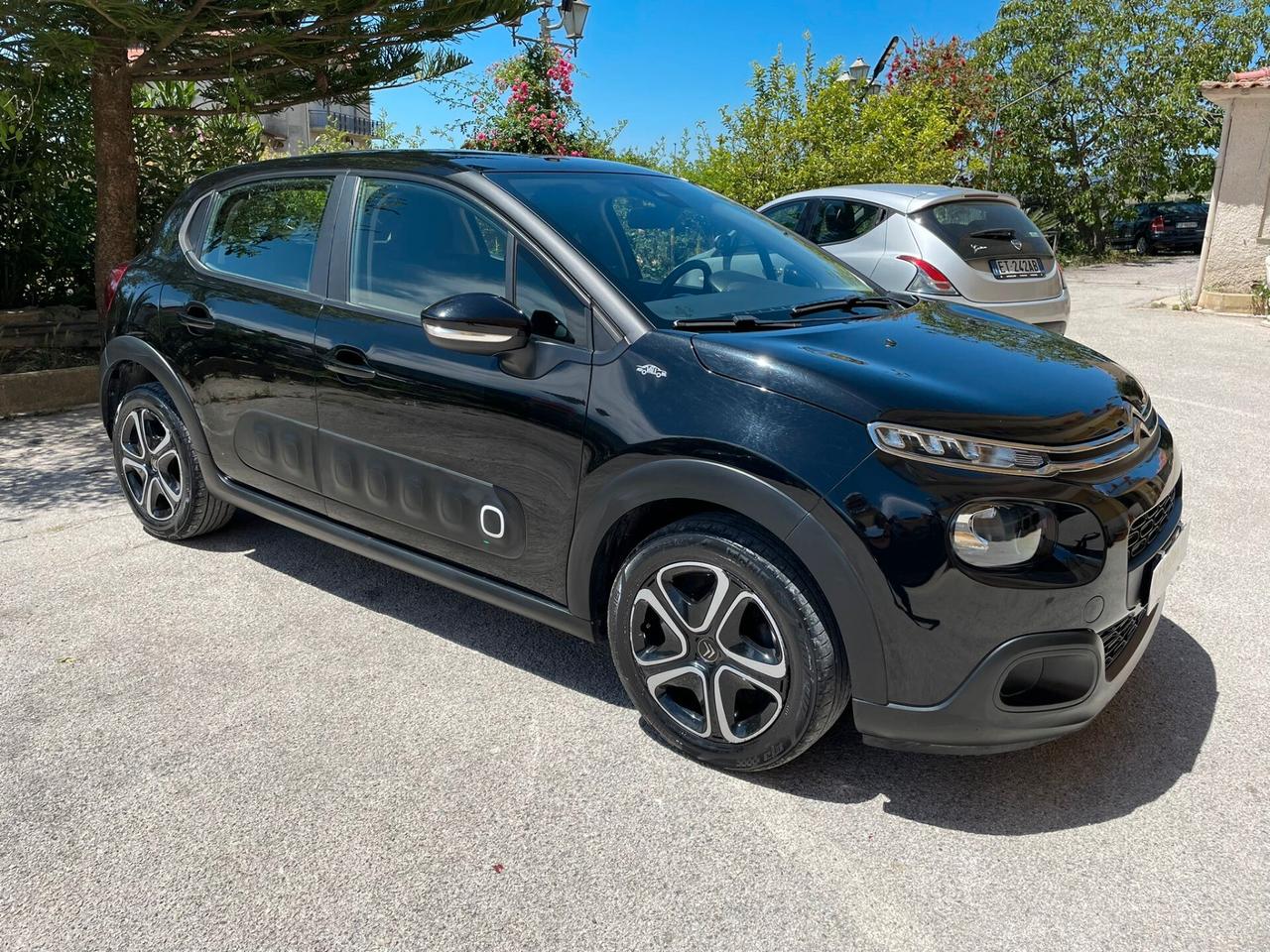 Citroen C3 PureTech 83 S&S Shine