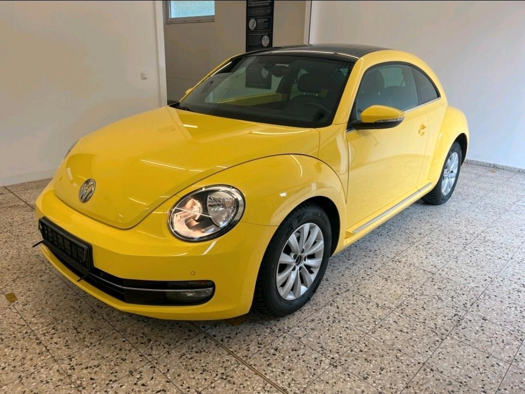 Volkswagen Maggiolino 1.2 TSI Design adatta a neopatentati