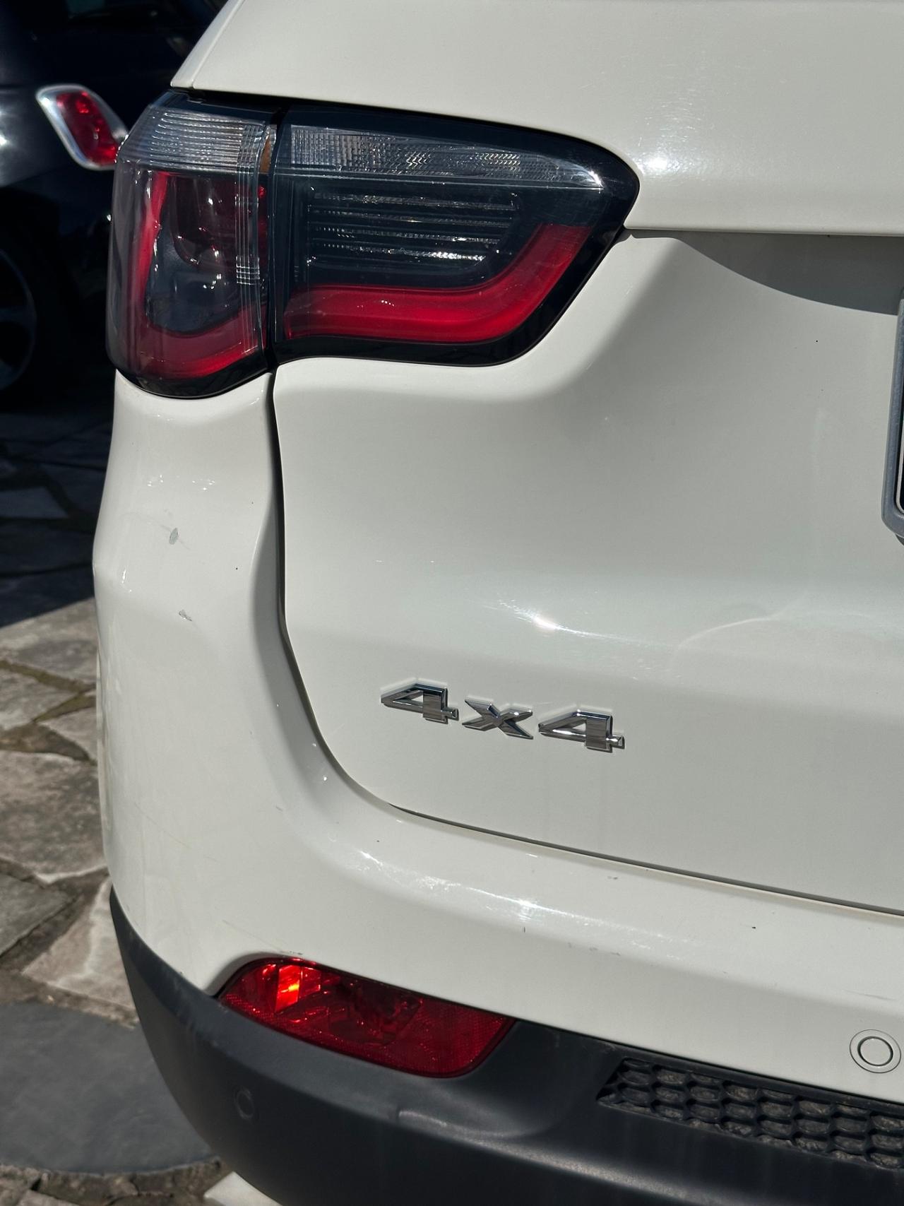 Jeep Compass 2.0 Multijet 140cv Automatica 4WD Limited Cluise Cerchi Multifunzione Camera PDC