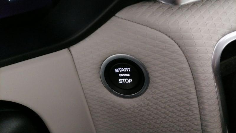 Land Rover Range Rover Velar 2.0d i4 mhev SE 4wd 204cv auto