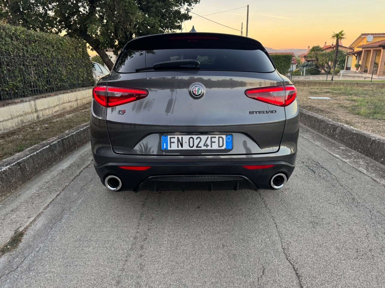 Alfa Romeo Stelvio 2.2 Turbodiesel 210 CV AT8 Q4 Executive