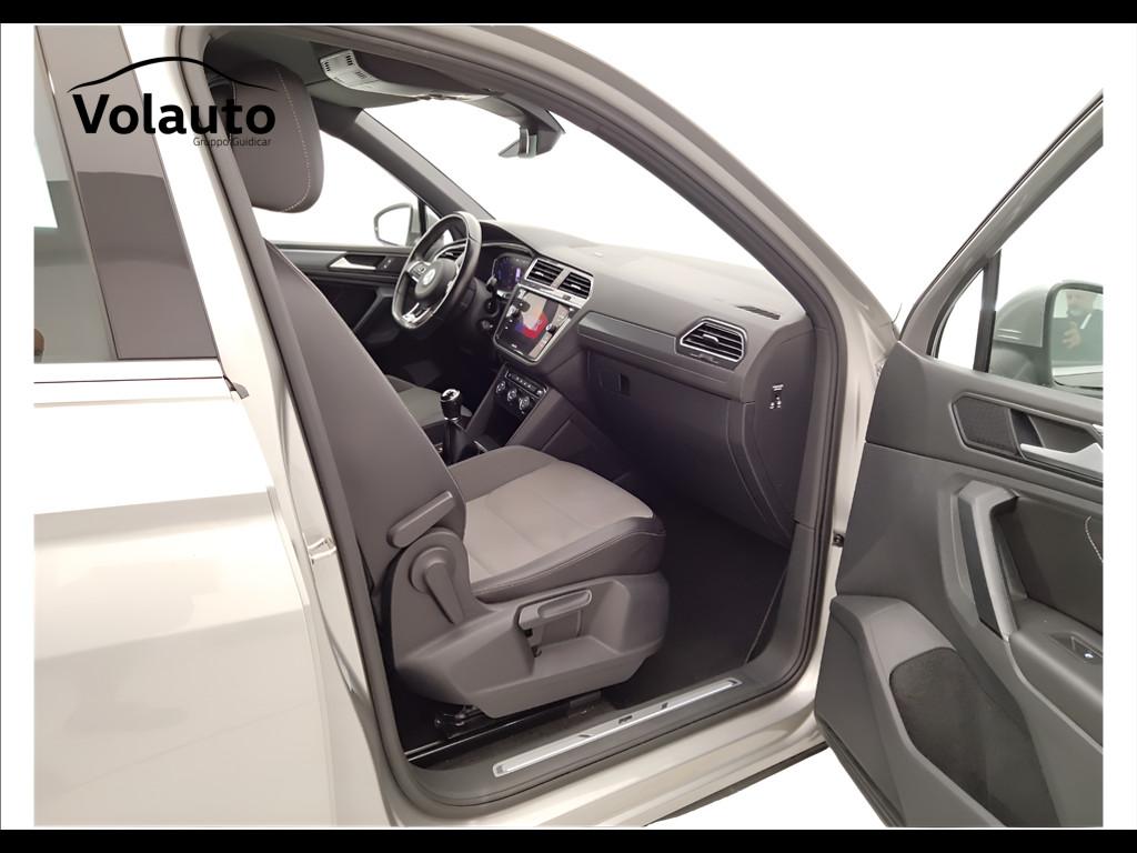 VOLKSWAGEN Tiguan II 2016 - Tiguan 1.5 tsi Sport 130cv