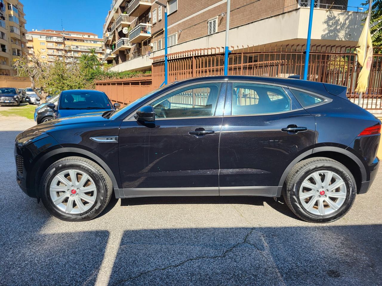 Jaguar E-Pace 2.0D 150 CV AWD aut. R-Dynamic SE