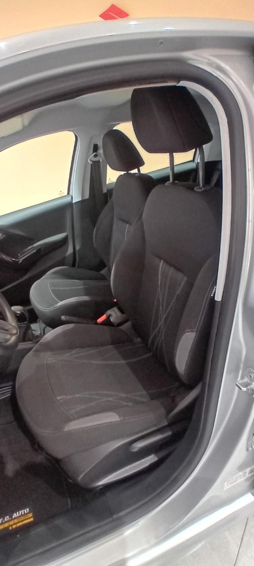 Peugeot 208 1.2 VTi 82 CV 5 porte Allure