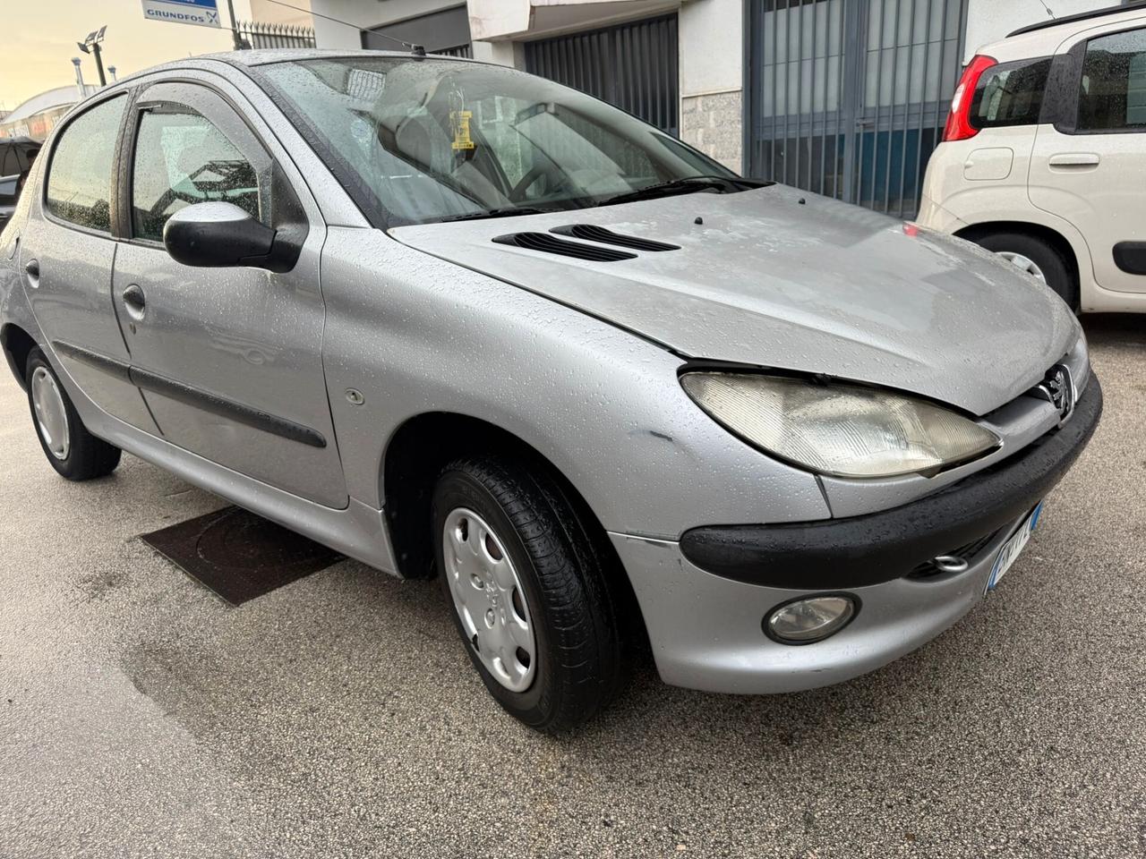 Peugeot 206 1.1 5p. XT