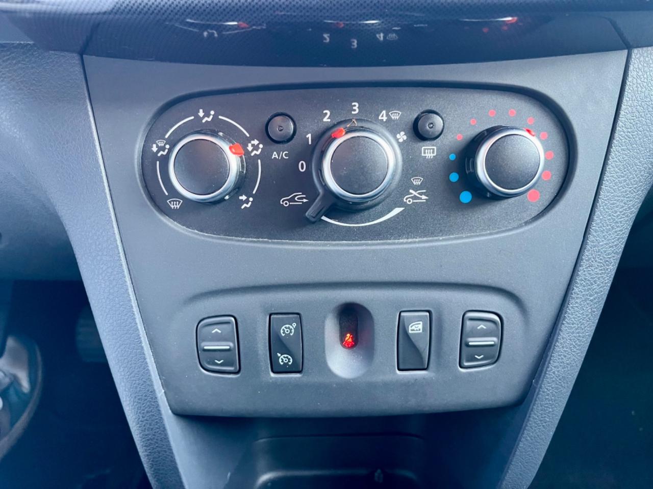 Dacia Sandero Stepway 0.9TurboGPL 2017 138.000km euro 6b perfetta