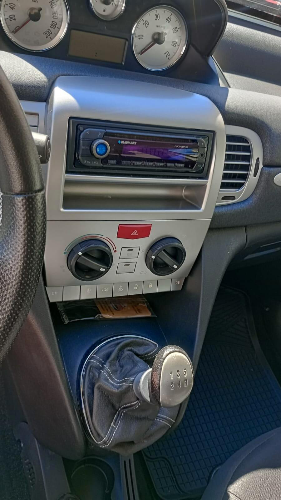 Lancia Ypsilon 1.2 Oro