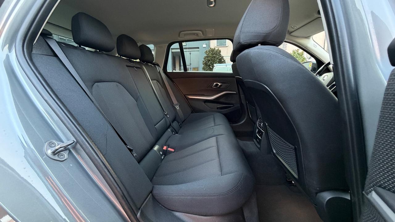 BMW 318D TOURING 2.0 ADVANTAGE MH AT8 150CV - VIRTUAL COCKPIT, FULL LED, PORTELLONE ELETTRICO